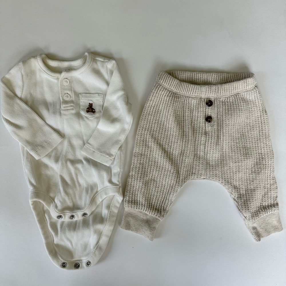 GAP Cream Kids Matching Set
